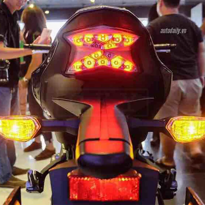 kf-HTB1xEk4mHZnBKNjSZFrq6yRLFXab-For-Kawasaki-Z900-2017-2018-Motorcycle-LED-Tail-Light-Assembly-Moto-Brake-Turn-Signals-Lamp-Z900